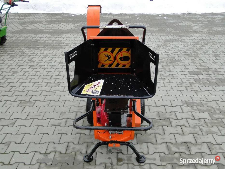 Rozdrabniacz spalinowy do gałęzi rębak ELIET Łętownia