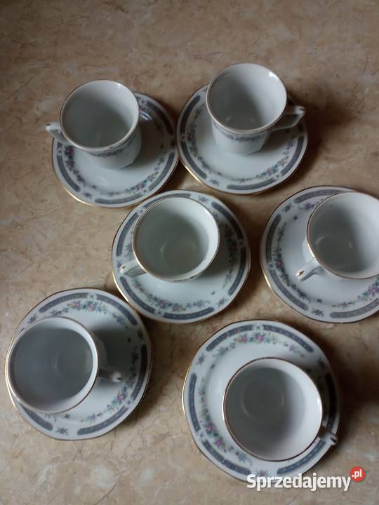 Uroczy zestaw małych filiżanek ze spodkami Częstochowa