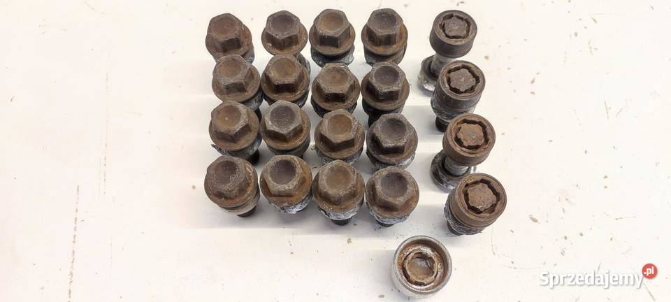 PORSCHE CAYMAN S 987 ŚRUBY DO KÓŁ