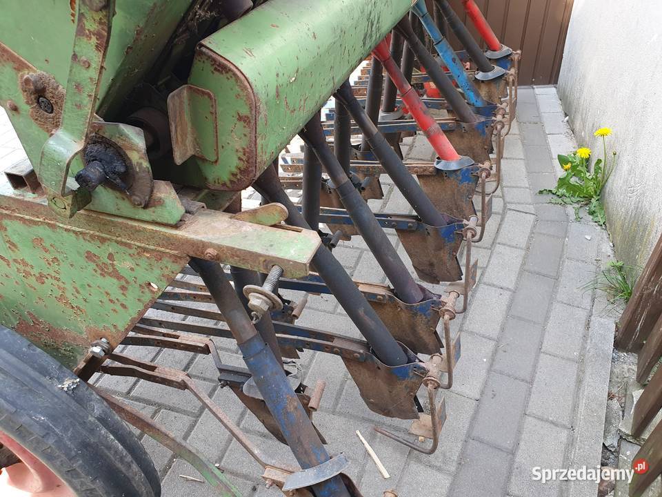 Siewnik ziarnowy Hassia 2m A J Troester DES 200 Iwiny