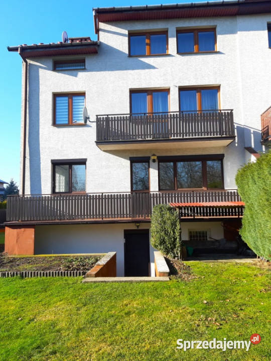 Duży zadbany do wprowadzenia świętokrzyskie