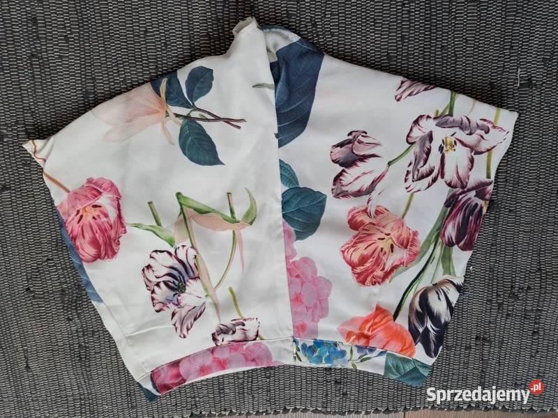 Kwiatowe spodenki Missgiuded romantyczny styl Rozmiar 34(XS) Spodnie