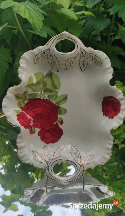 WYKWINTNA PATERA Z PORCELANY Z UCHWYTAMI RELIEFY Porcelana i szkło łódzkie Pabianice