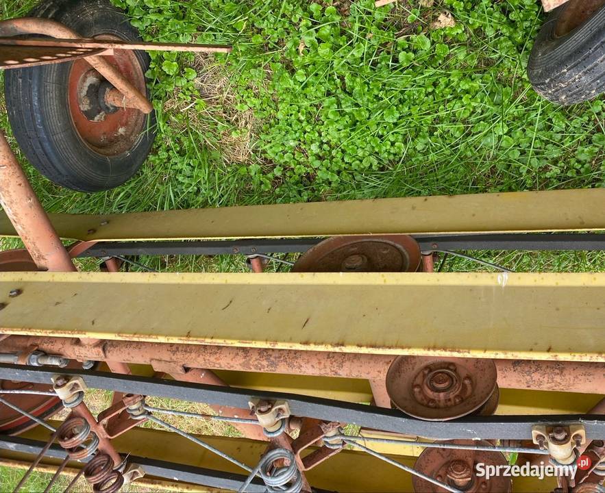 Zgrabirka taśmowa zawieszana mikser Chwiły