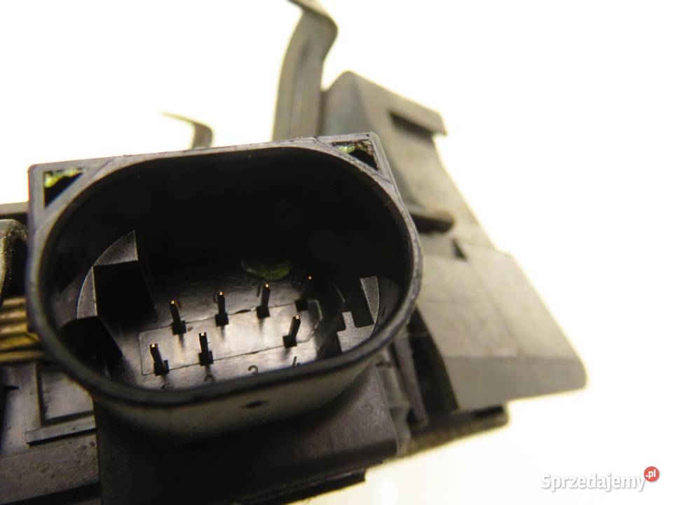 ZAMEK LEWY PRZEDNI BMW 3 Compact E46 8253431 osobowe małopolskie