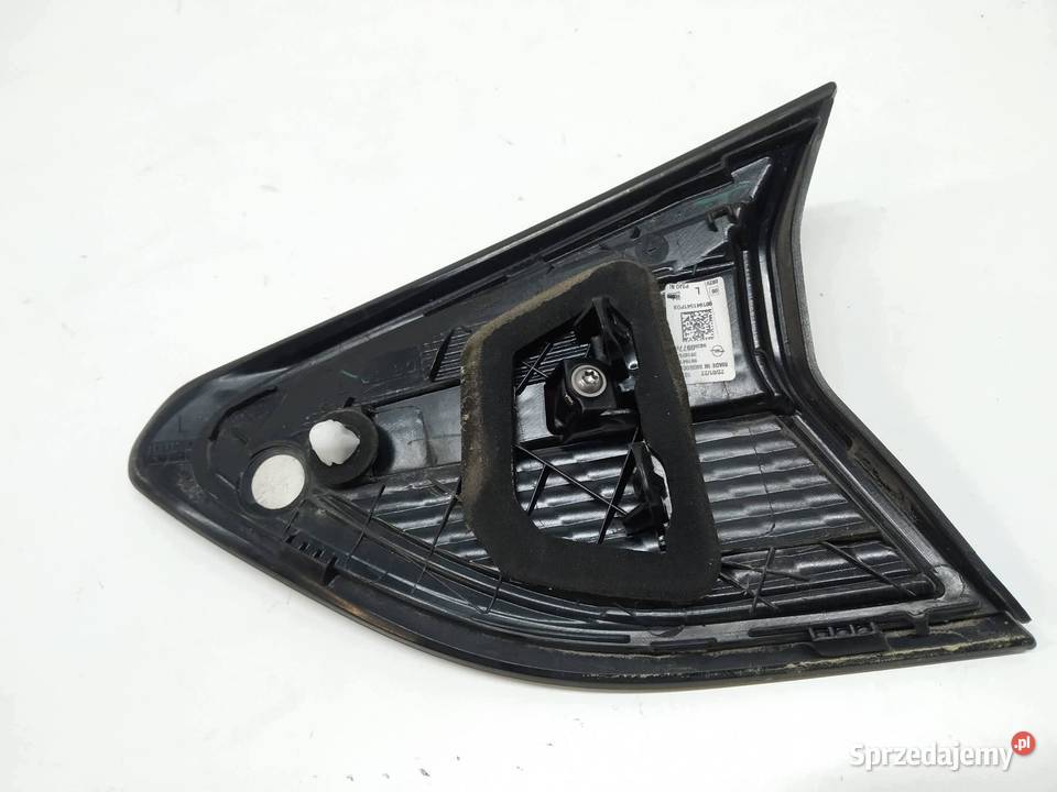 LAMPA TYŁ W KLAPĘ LEWA EU 9830097780 Opel Corsa Rok produkcji 2022 sprzedam