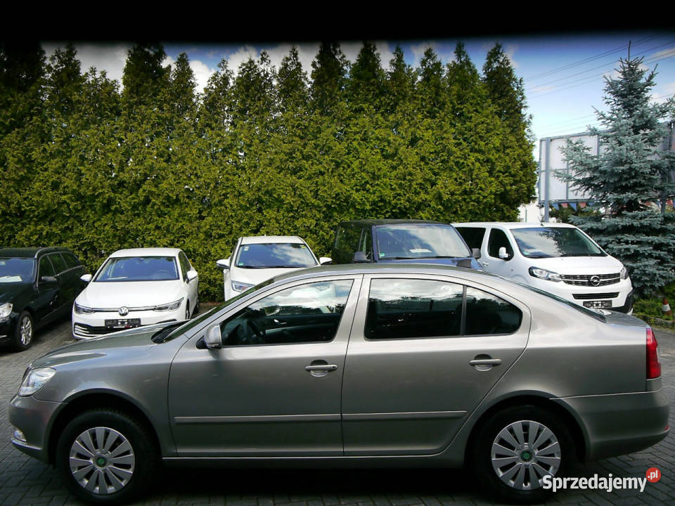 koda Octavia 16mpi Stan b 100bezwypadkowy bez Sedan / Limuzyna Częstochowa
