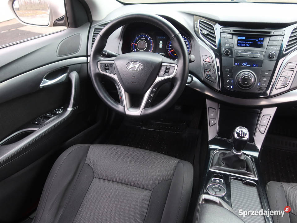 Hyundai i40 17 CRDi nieuszkodzony Katowice sprzedam
