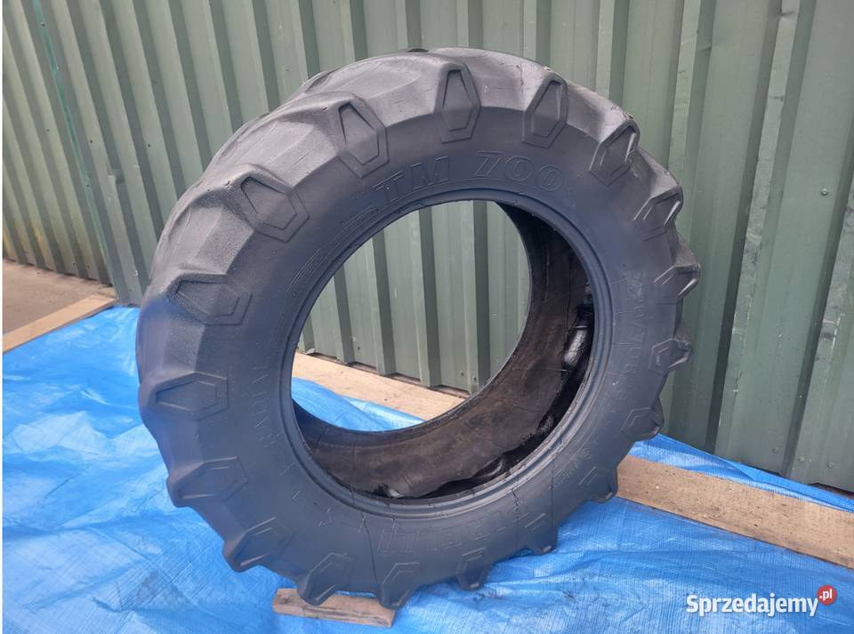 OPONA PIRELLI 42070 R 28 TM 700 Opony Szprotawa