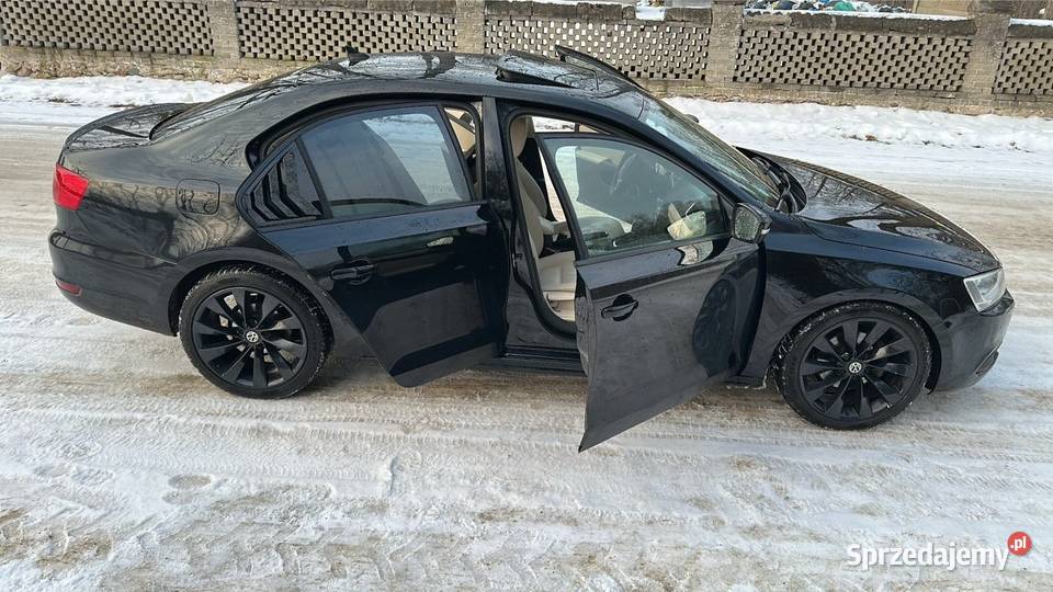 Volkswagen Jetta 25l BenzynaGaz Aktywny wydech Jetta Tarczyn sprzedam