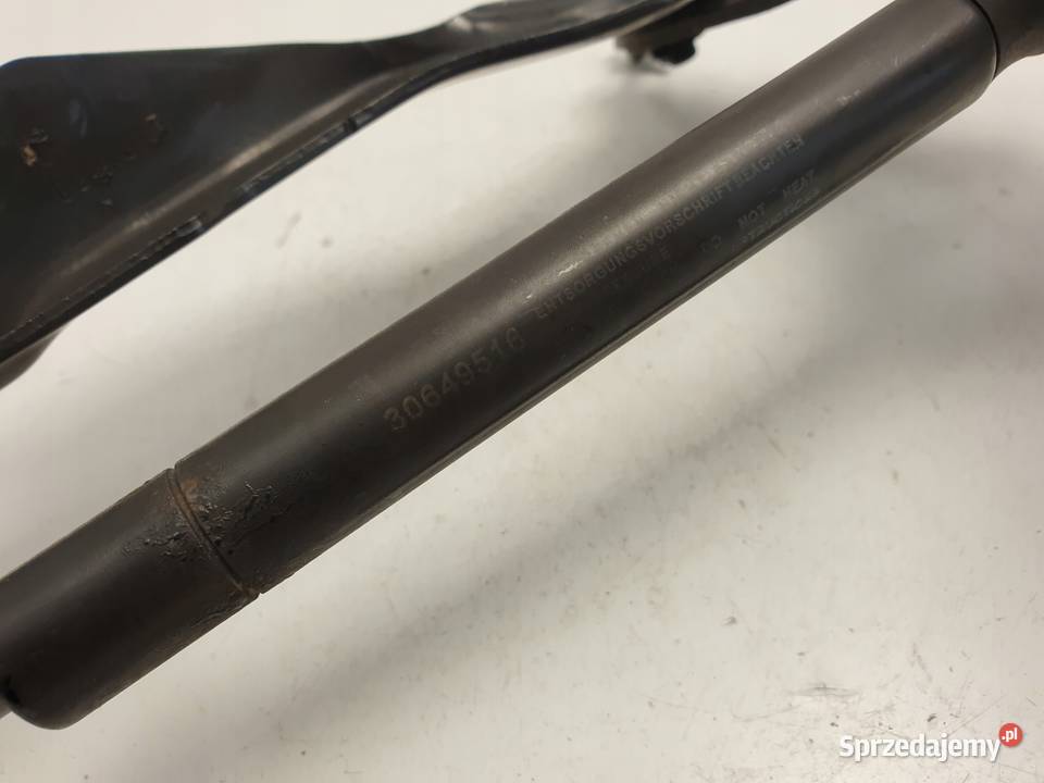 Volvo V70 III PRAWY PRZEDNI ZAWIAS MASKI Przód Rudka