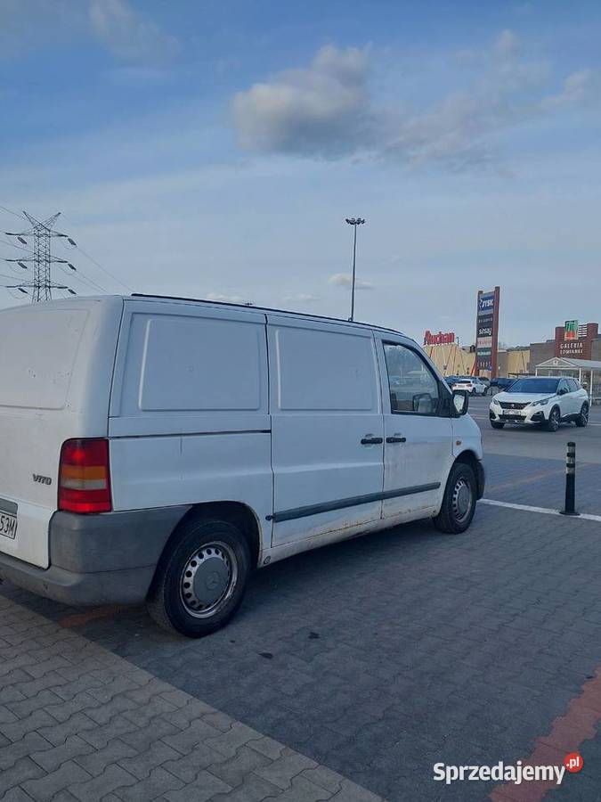 Sprzedam samochód dostawczy MB vito 638 9blaszak diesel Warszawa sprzedam