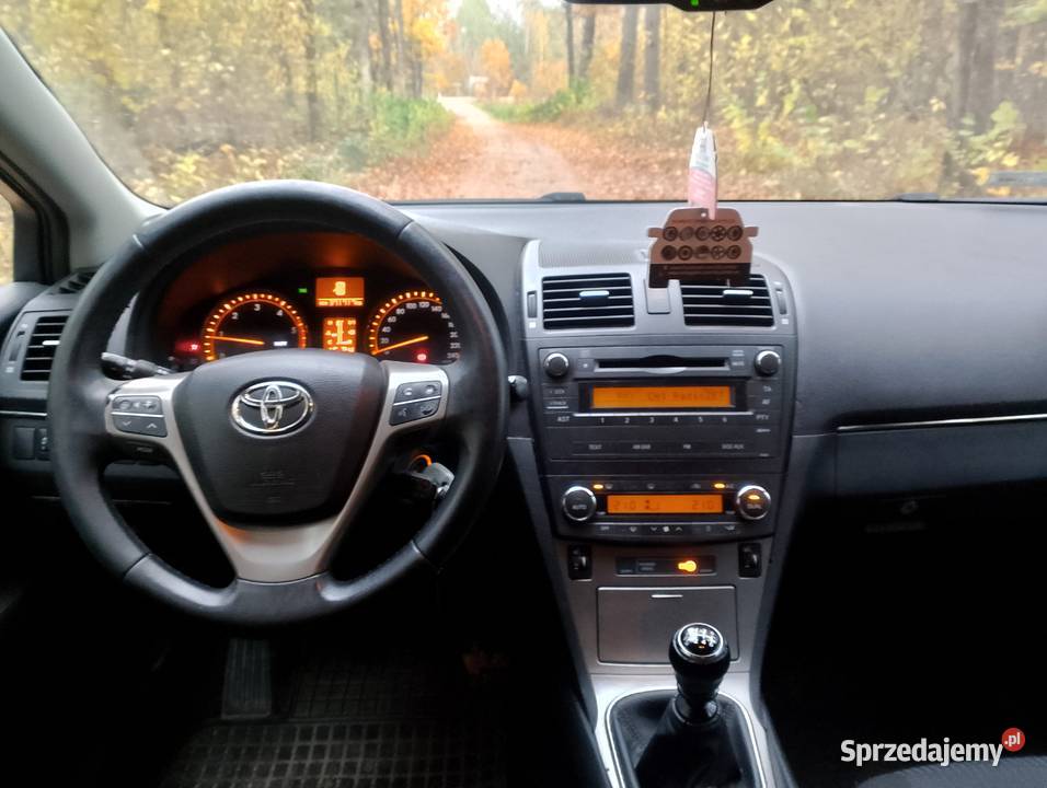 Toyota Avensis t27 kombi manualna
