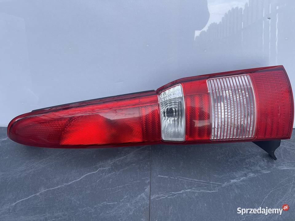 FIAT PANDA PRAWA LAMPA TYŁ Ostroróg sprzedam