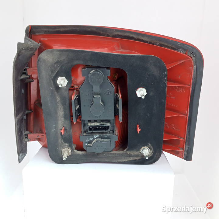 Audi A6 C5 Avant Kombi Lampa tylna lewa Lewa tył Lewe Dębica sprzedam