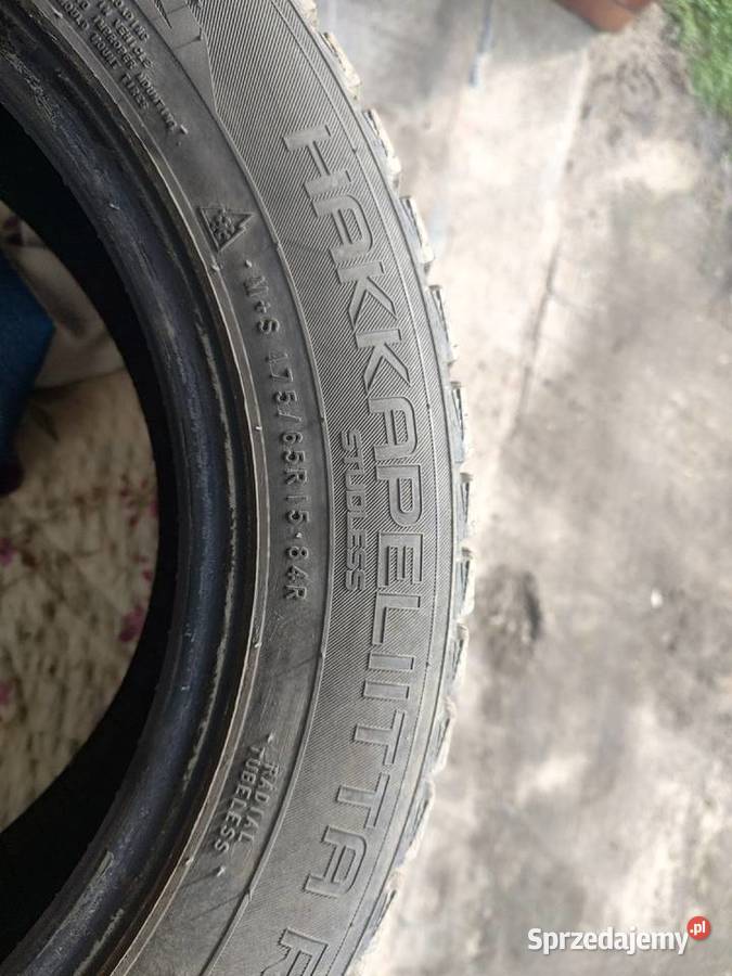 Opony zimowe Nokian Tyres 175x65x15 2 sztuki Samochodowe