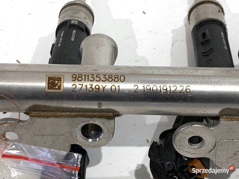 LISTWA WTRYSKOWA CITROEN C4 CACTUS 9822715980 12