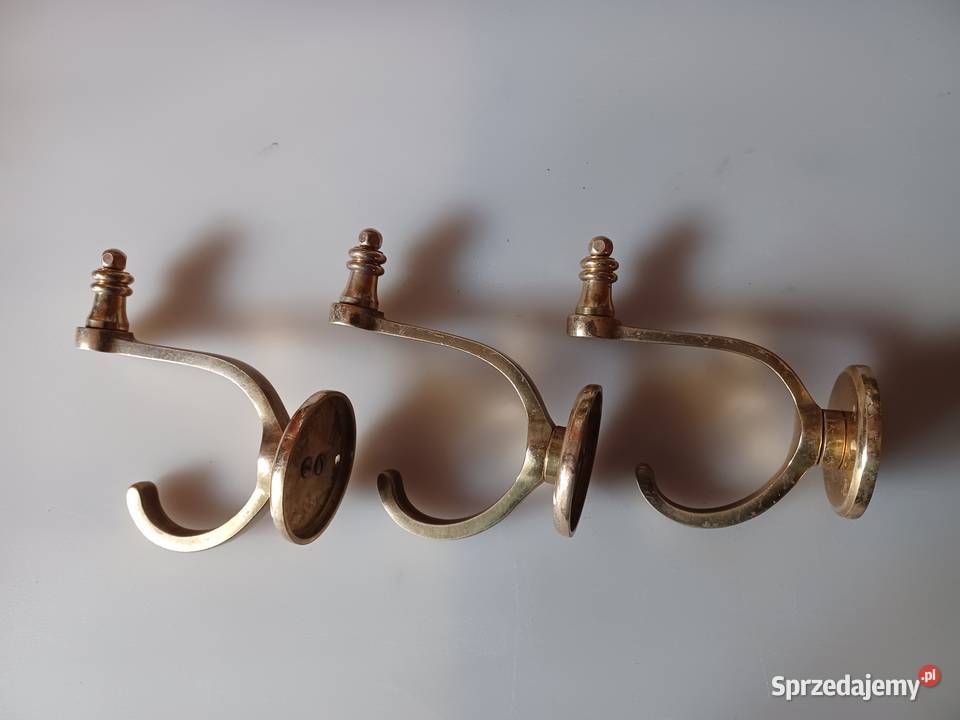 Trzy mosiężne masywne stylowe wieszaki wielkopolskie
