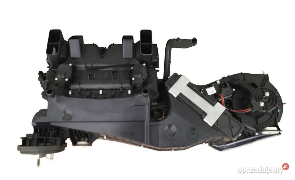 NAGRZEWNICA MERCEDES W204 CKLASA A2048302560 świętokrzyskie Działoszyce