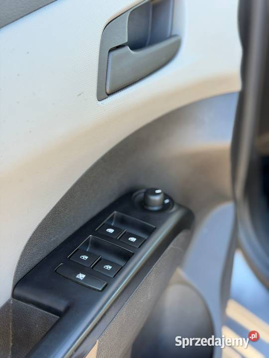 Chevrolet Aveo 12 I 2012 Zadbany Klimatyzacja elektryczne szyby śląskie Częstochowa