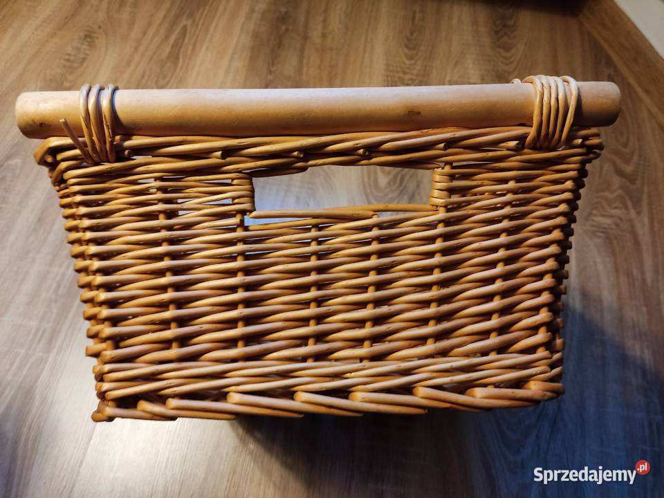 Kosz wiklinowy z rączkami uchwytami Głuchołazy