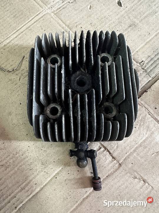 Głowica silnika Dzik 21 dzik 2 Ursus c303