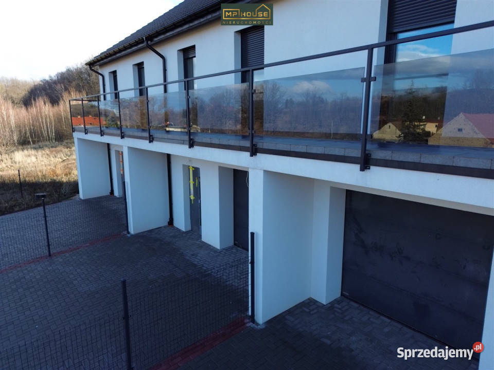 sprzedaży domu szeregowego 13824m2 Wałbrzych 189m2
