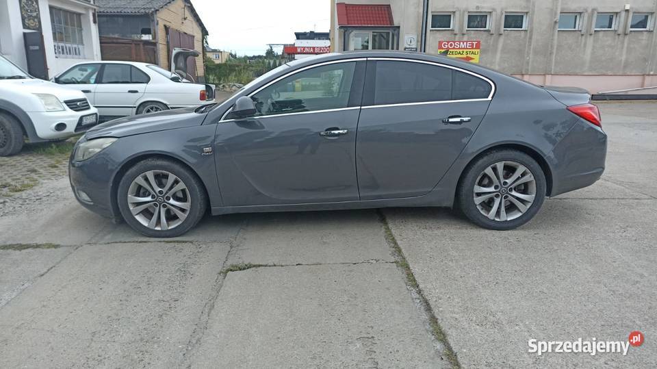 sprzedam Opla Insignie zamienię na inne auto Insignia