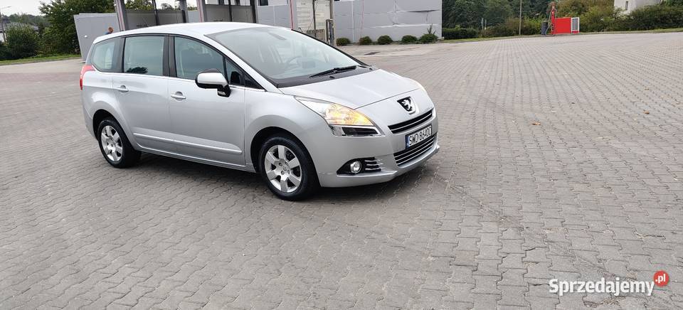 Peugot 5008 16 benzyna mały przebieg welurowa tapicerka Syrynia