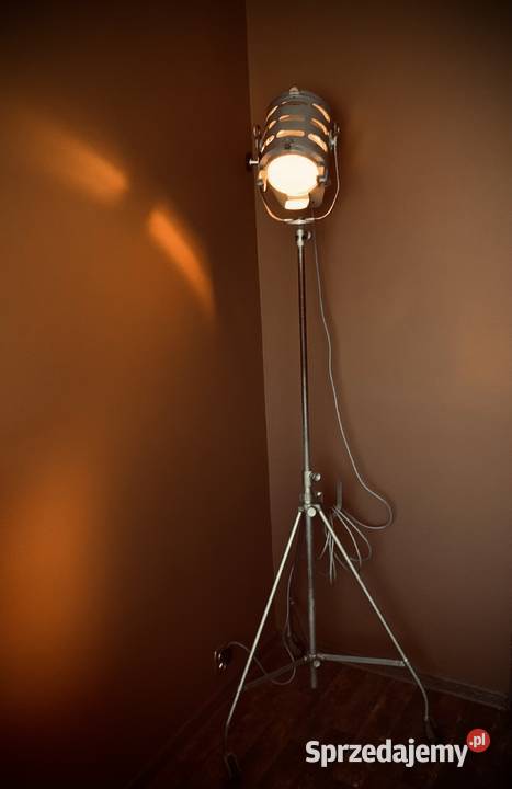 Lampa filmowa zabytek PRL Vintage loft 1963r Poznań