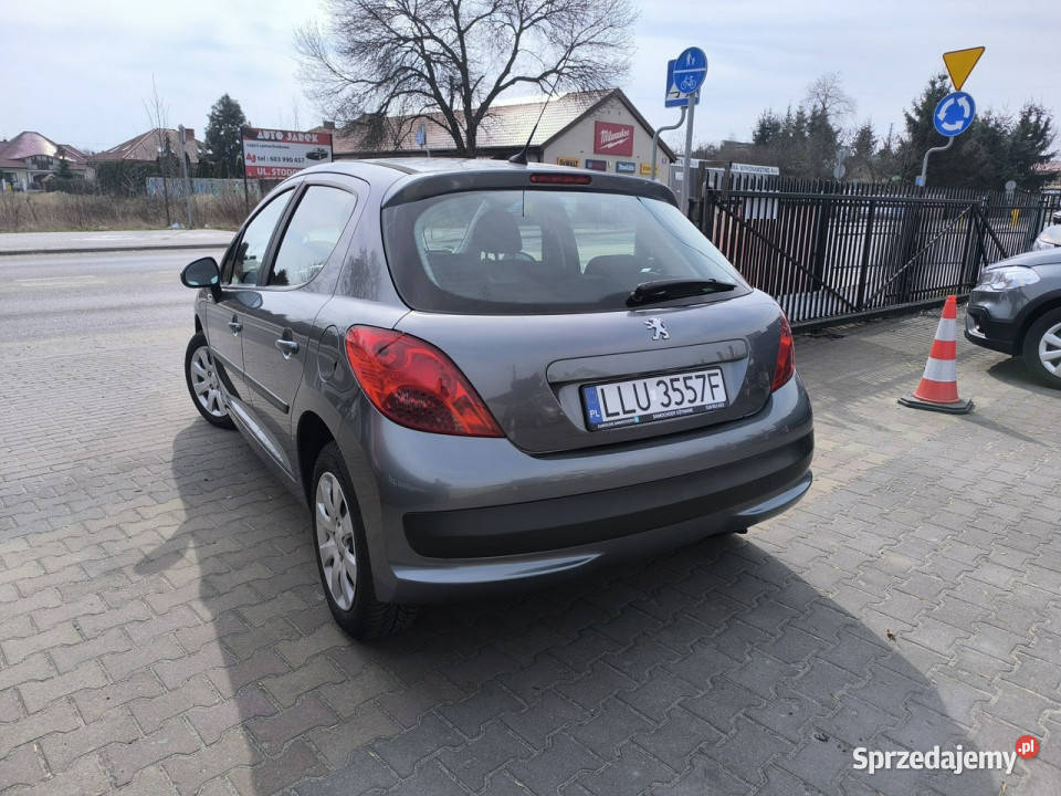 Peugeot 207 14i 16V 95 Klimatyzacja lakier metallic lubelskie
