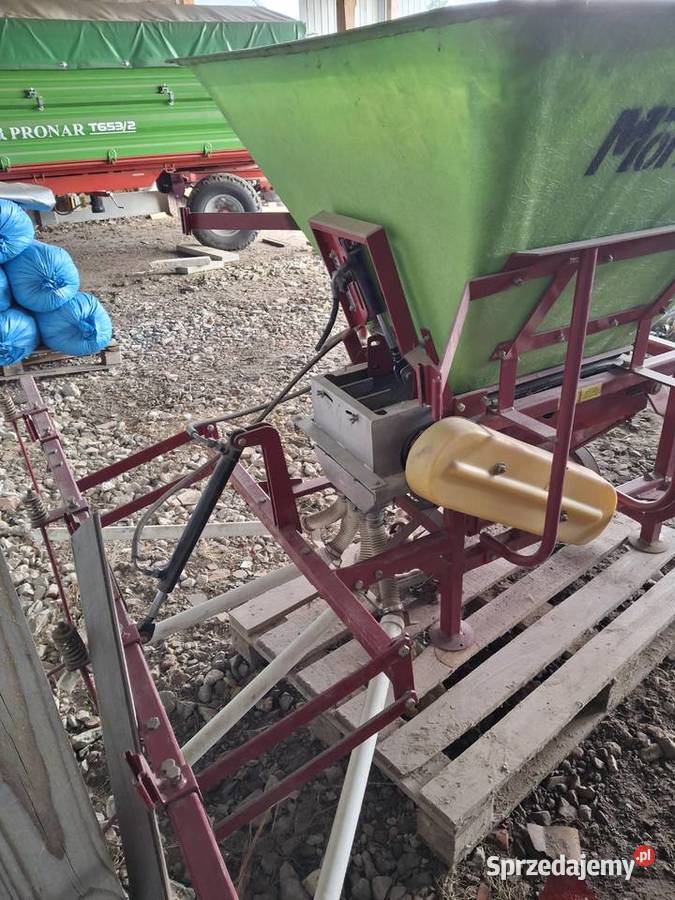 Sprzedam rozsiewacz rzędowy do nawozu Rozsiewacze nawozów lubelskie Puławy