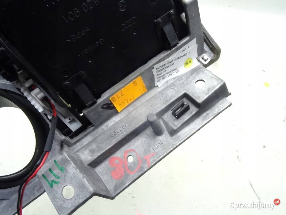 AUDI A8 D3 0307 RAMKA OSLONA DEKOR LICZNIKA osobowe Przemęt