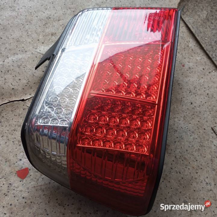 Lampa tył lewa LED BMW E36 sedan DEPO Motoryzacja Złotoryja