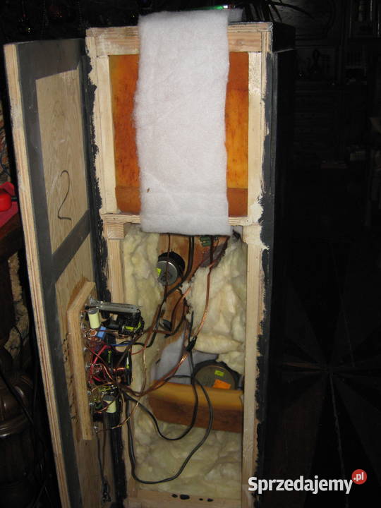 Kolumny Głośnikowe 250 wat sprzedam