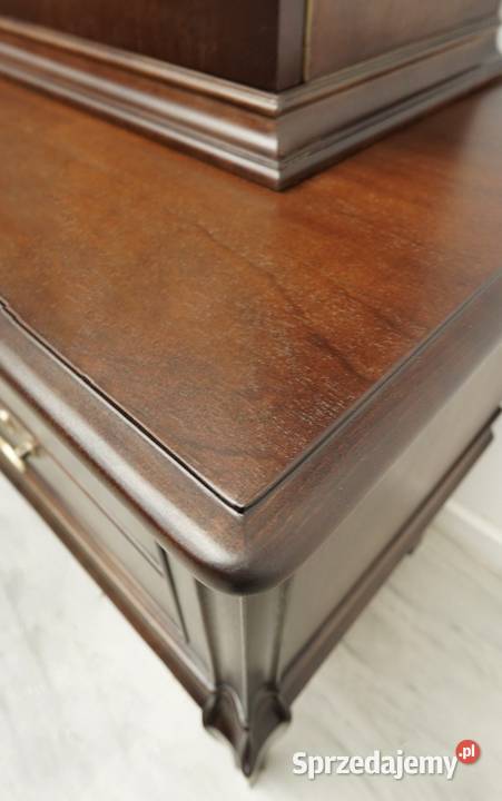 Zabytkowa witryna z lat 30tych w stylu art deco Jerka