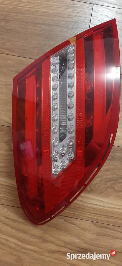 Lampa tylna lewa Mercedes C klasa W204 oryginał osobowe Oświetlenie dolnośląskie Chocianów