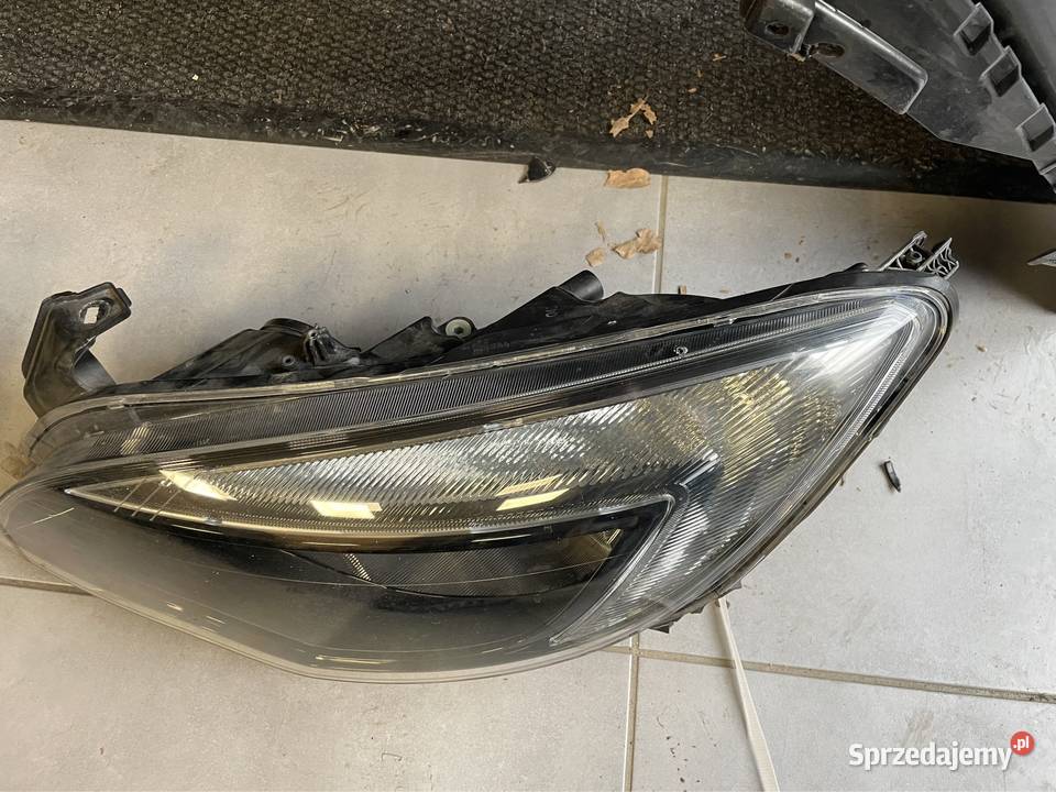 Opel Astra J zderzak przód atrapa Kozubszczyzna