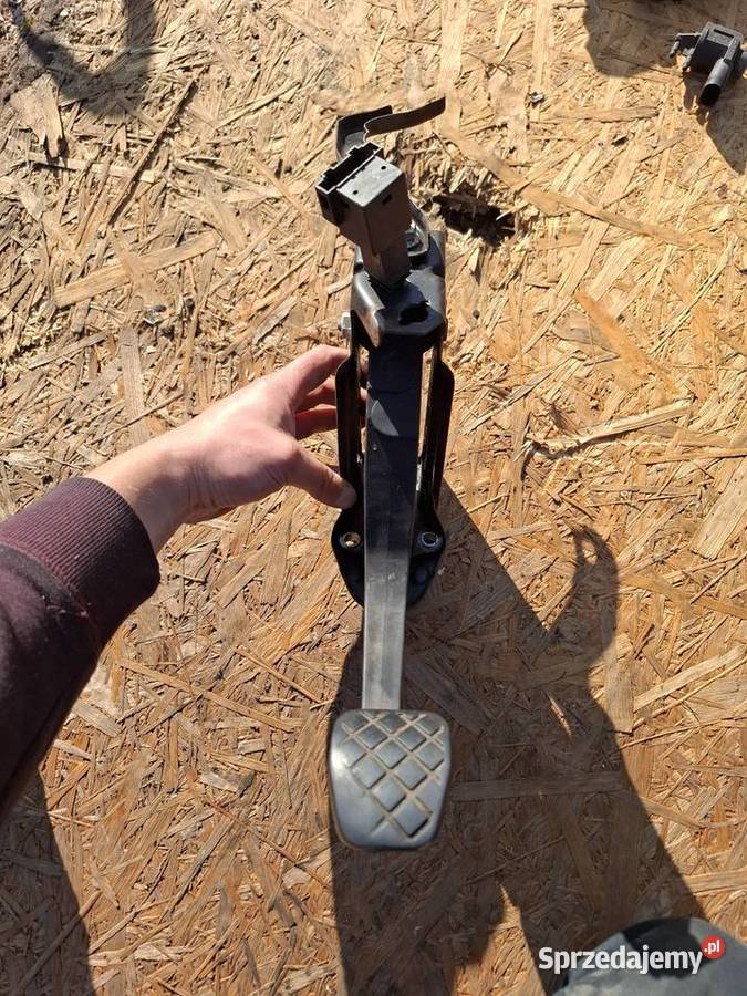 Pedał sprzęgła 1J1721321C Golf IV A3 8L Toledo Pedały Przyborów sprzedam