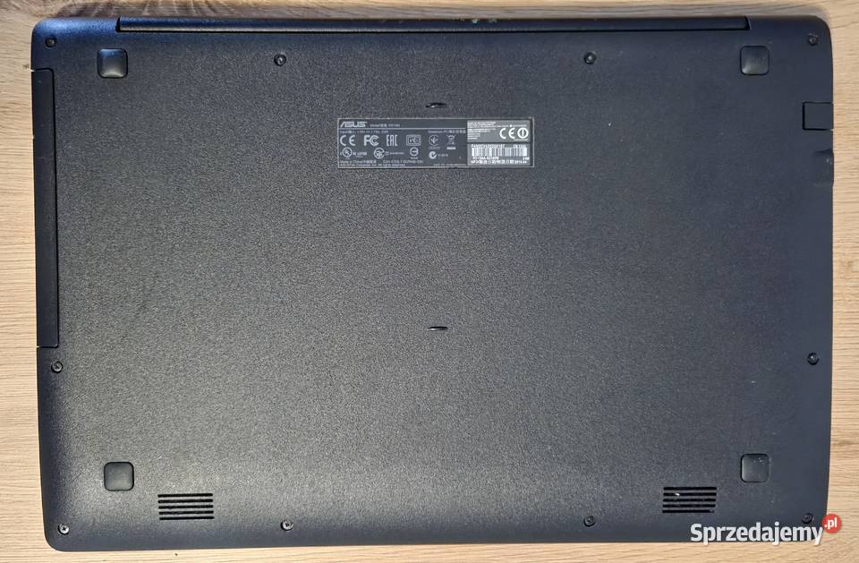 Laptop Asus R515M Intel N2840 8GB ddr3 SSD 128gb Rzeszów sprzedam