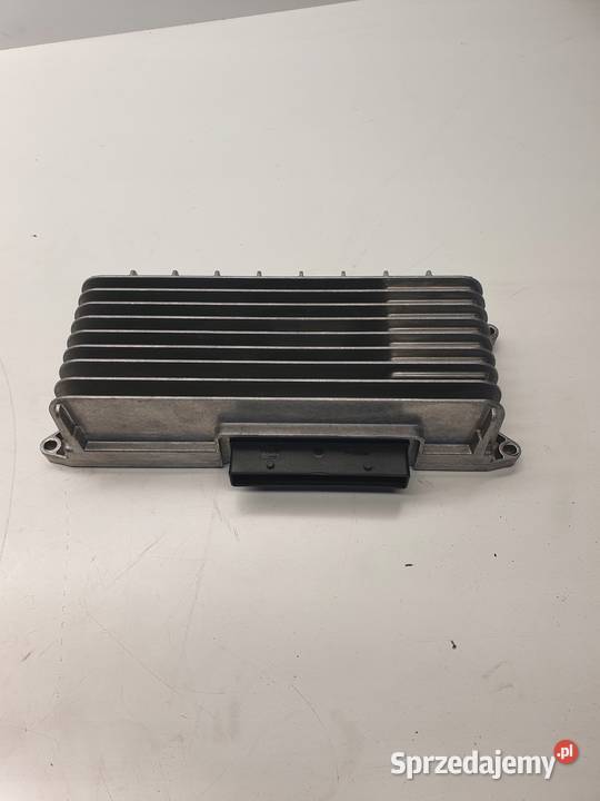 WZMACNIACZ RADIA AUDI A4 B8 A5 Q5 8T0035223J Przystajń sprzedam