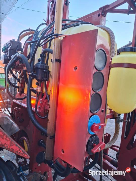 Opryskiwacz zawieszany marki Hardi Łańcut sprzedam