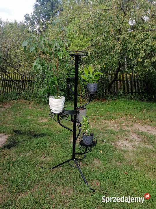 Kwietnikstojak na kwiaty do domu ogrodu Pogórska Wola