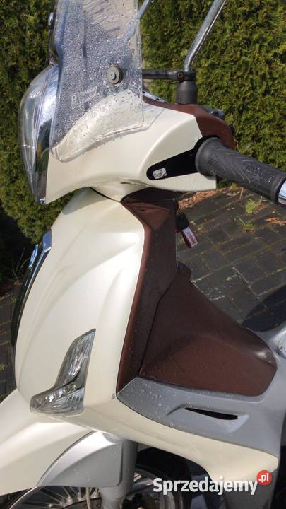 Piaggio Beverly 300 Vespa 300 skuter