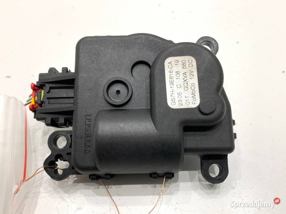 SILNIK NAGRZEWNICY FORD GS7H19E616CA FOCUS IV