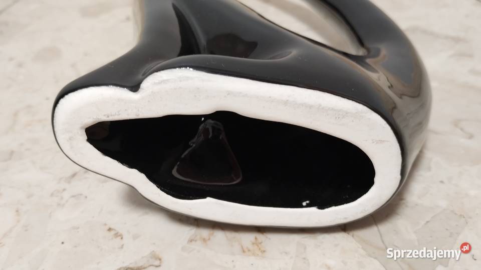 Czarny kot z porcelany Poznań