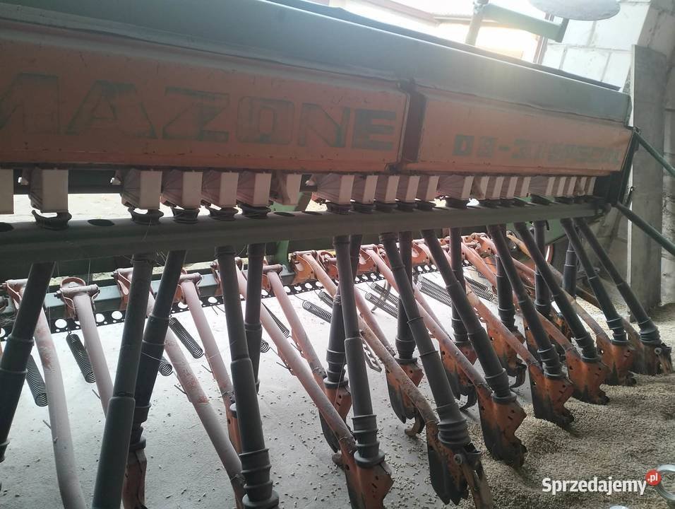 Siewnik zbożowy Amazone D830 Specjal Zbuczyn sprzedam