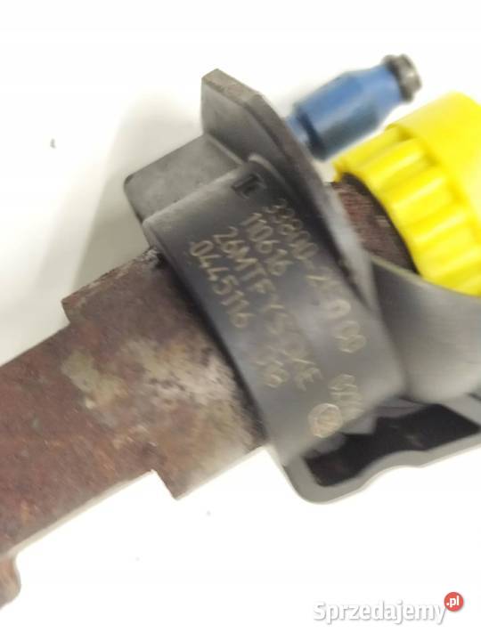 WTRYSKIWACZ 338002F000 20 CRDI Hyundai ix35 I Rok produkcji 2011 sprzedam