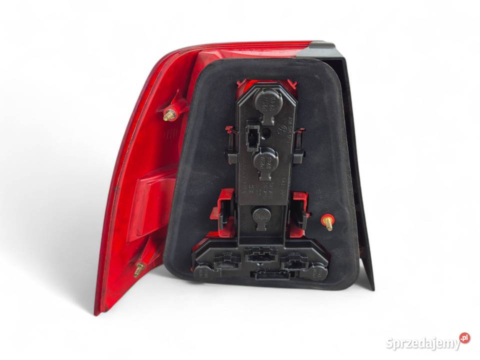 LAMPA TYŁ PRAWY TYLNA PRAWA VW BORA SEDAN Działoszyce sprzedam