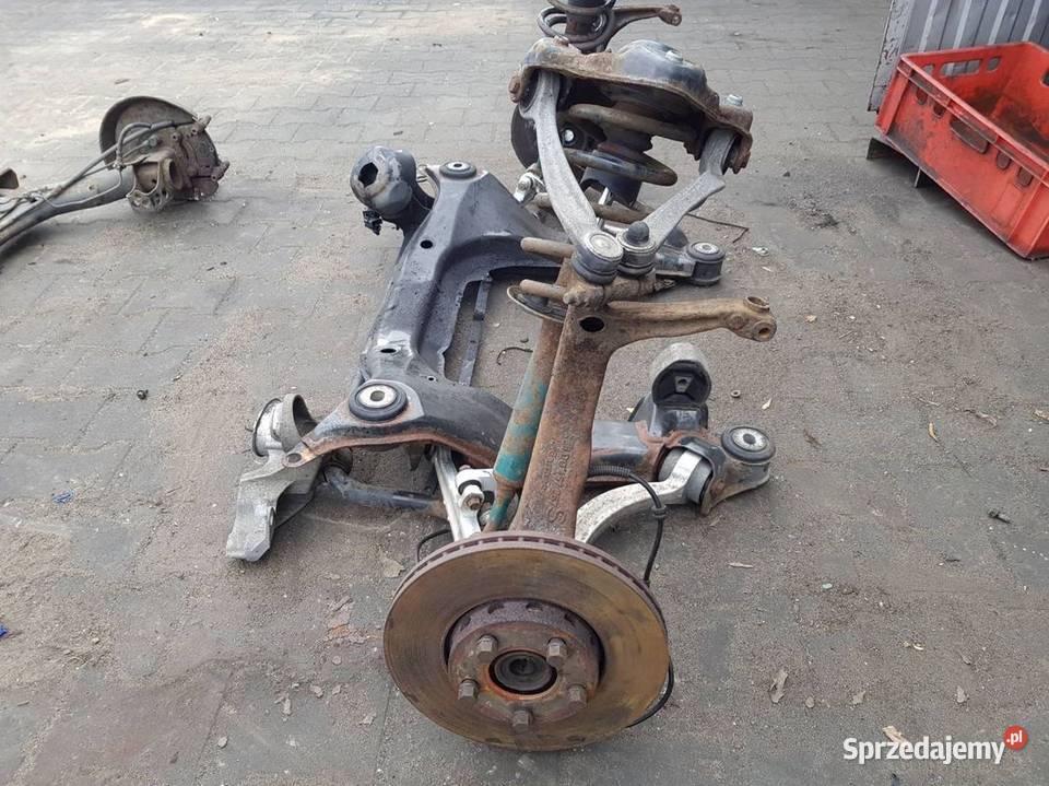 SANKI PRZEDNIE AUDI A4 B5 osobowe